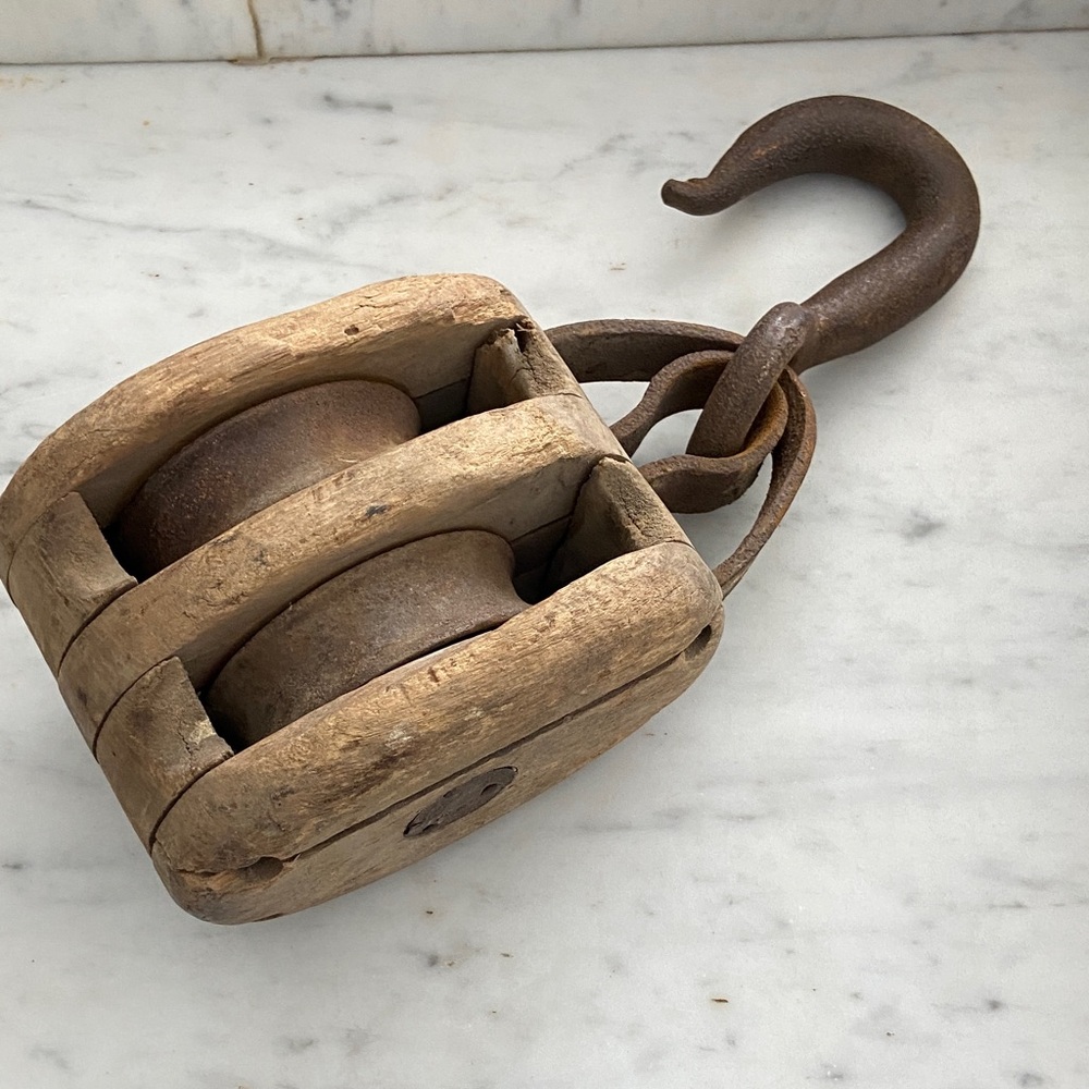 Antique Rustic Double Wooden Pulley with Hook - Picture 2 of 7